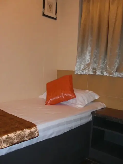 Гонконг: Dynasty Commercial Hotel
