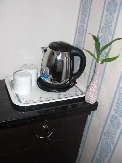 Гонконг: Dynasty Commercial Hotel