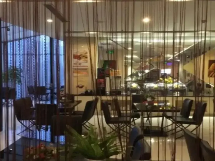 Чжэнчжоу: Kunlunleju Inn Zhengzhou North Bus Station