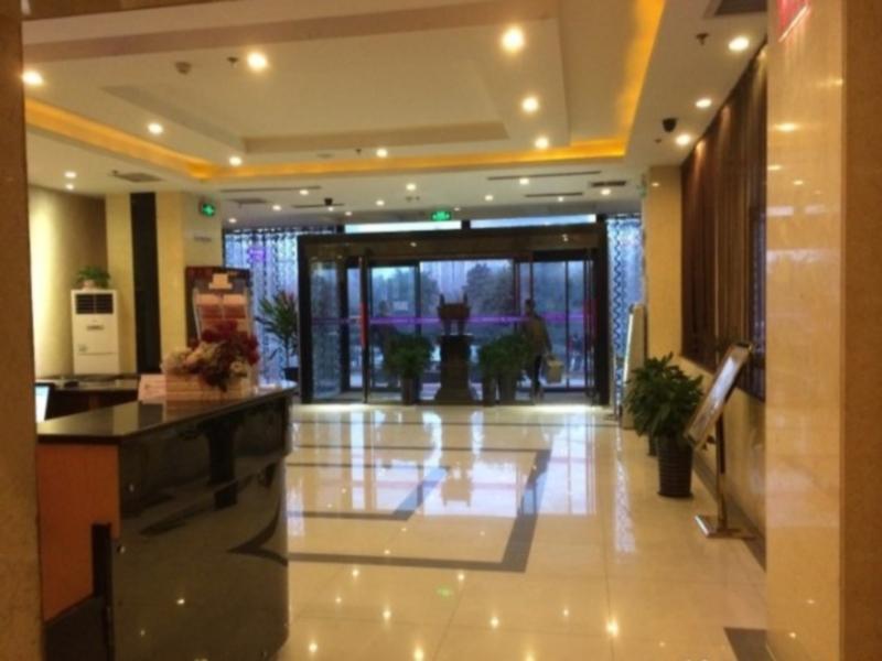 Чжэнчжоу: Kunlunleju Inn Zhengzhou North Bus Station