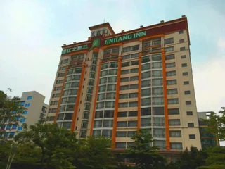 Фошань: Jinjiang Inn Foshan Jihua Garden Subway Station