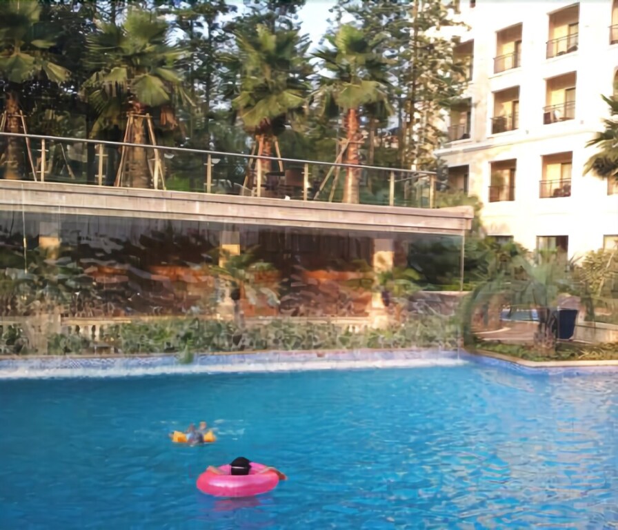 Синъи: Days Hotel and Suites Zhaozhuang Xingyi Resort