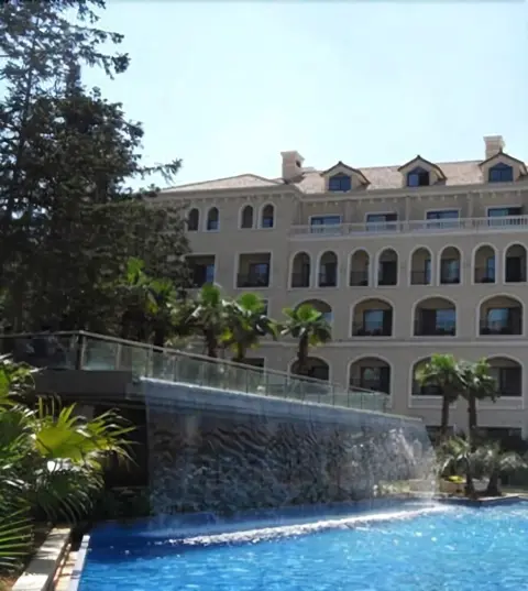 Синъи: Days Hotel and Suites Zhaozhuang Xingyi Resort
