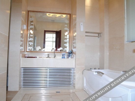 Тунляо: Taishan Hotel