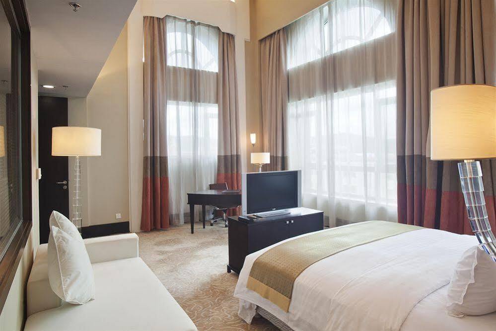 Муданьцзян: Hotel Suifenhe