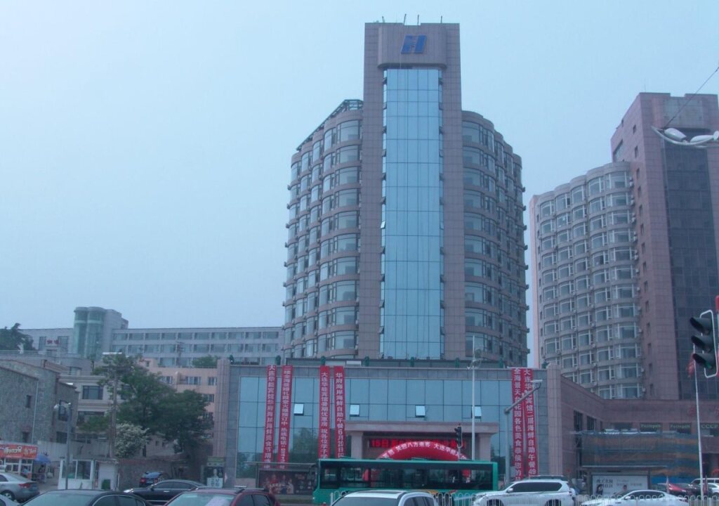 Huaneng & Cyts Holiday — фото 2