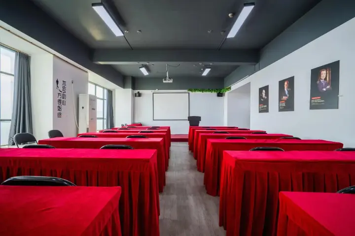 Шэньчжэнь: Liangde Hotel (Shenzhen Shajing Houting Subway Station)