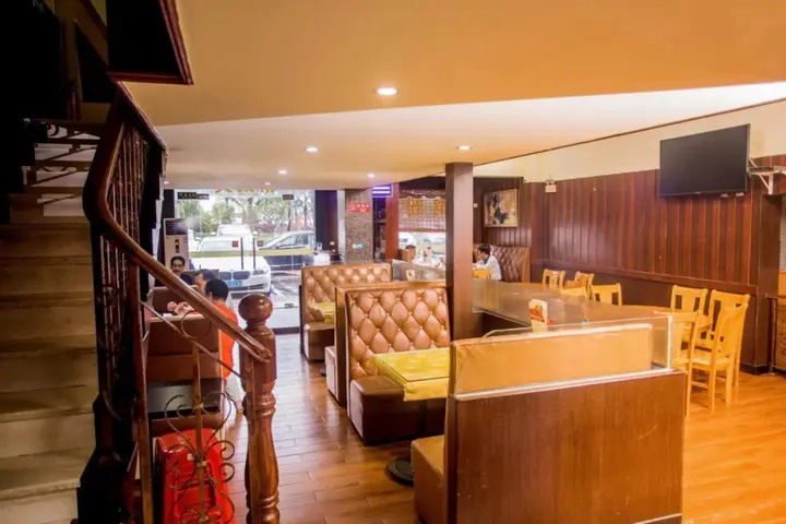 Шэньчжэнь: Liangde Hotel (Shenzhen Shajing Houting Subway Station)