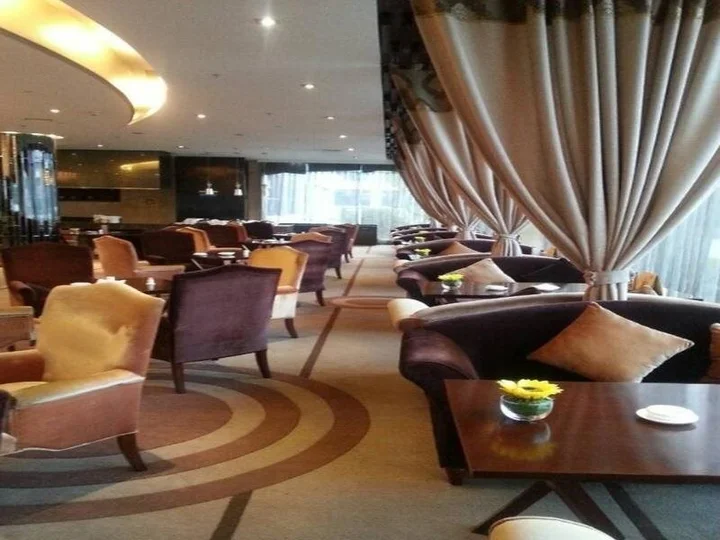 Чанша: 长沙晟通国际会议中心酒店