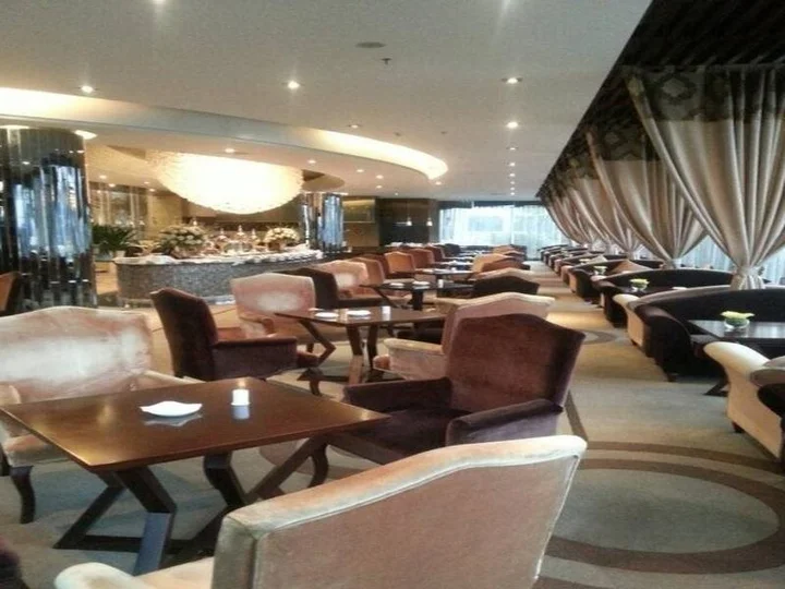 Чанша: 长沙晟通国际会议中心酒店