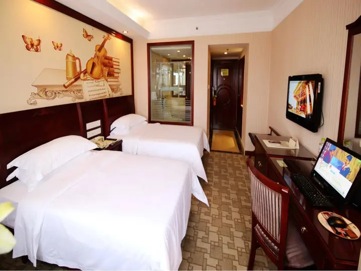 Наньнин: Vienna Hotel Nanning Train Station
