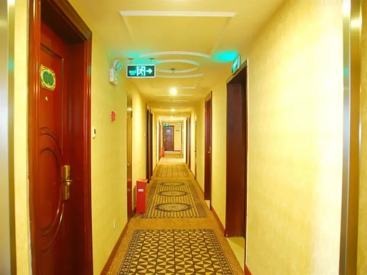 Наньнин: Vienna Hotel Nanning Train Station