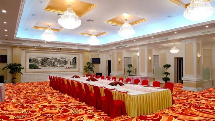 Тунляо: Liaoning Friendship Hotel