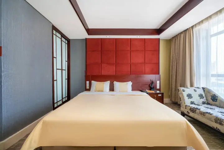 Chinflux Mandarin Hotel — фото 1
