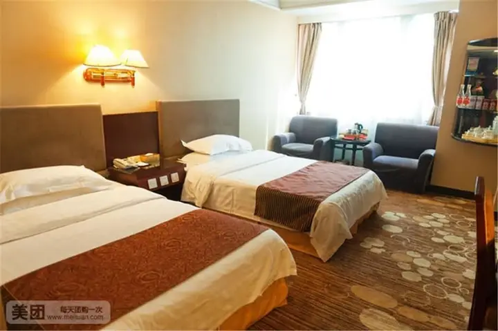 Longxiang Hotel — фото 2