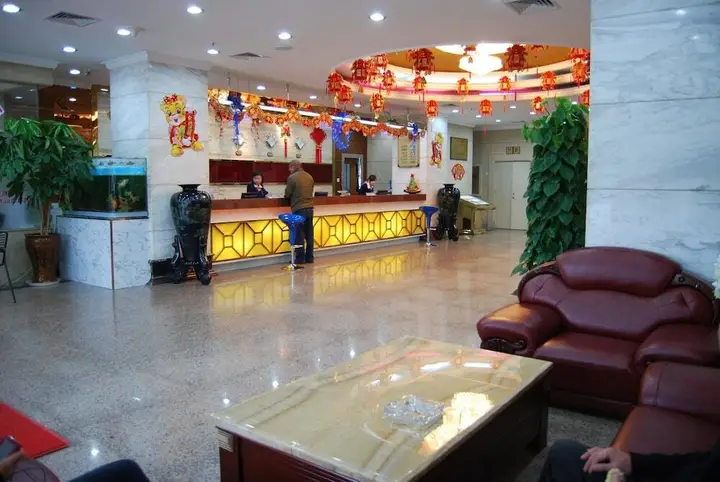 Longxiang Hotel — фото 4