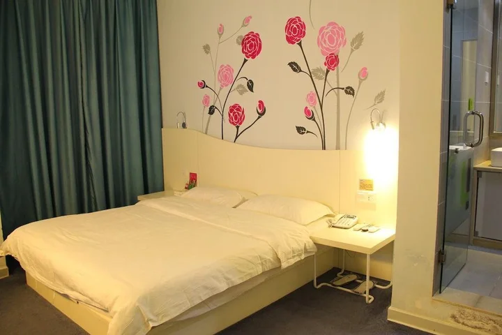 Сямынь: Xiamen For You Theme Hotel