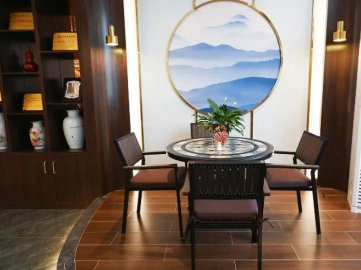 Вэйнань: Huazhou Hotel