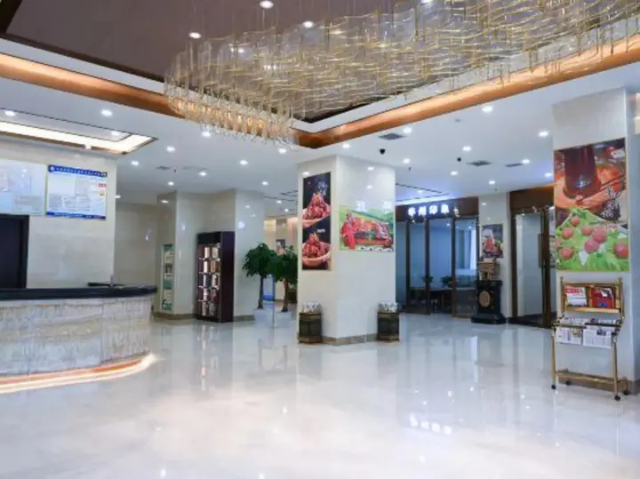 Вэйнань: Huazhou Hotel