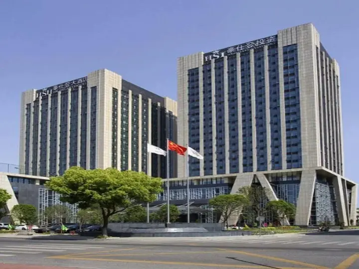 Цзясинь: High Start Hotel