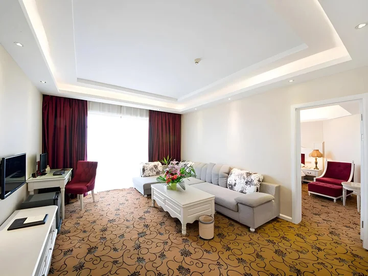 Гуйлинь: Vienna Hotel Guilin Qixing Road Branch
