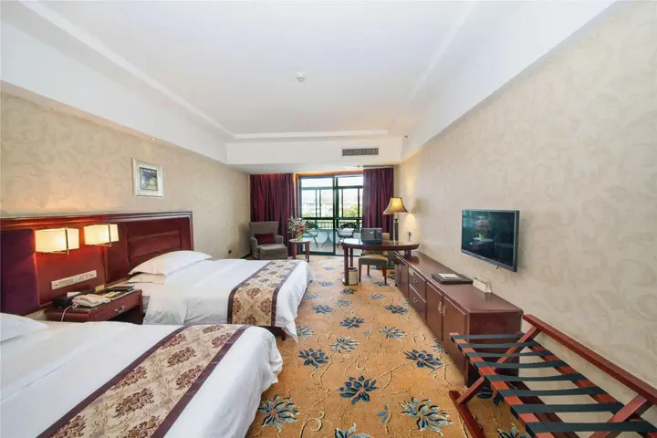 Гуйлинь: Vienna Hotel Guilin Qixing Road Branch
