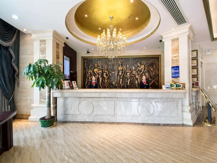 Гуйлинь: Vienna Hotel Guilin Qixing Road Branch