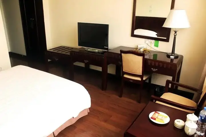 Наньтун: Wenfeng Star Hotel