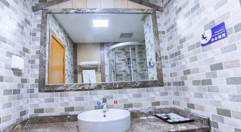 Гуйлинь: Education Hotel Guilin