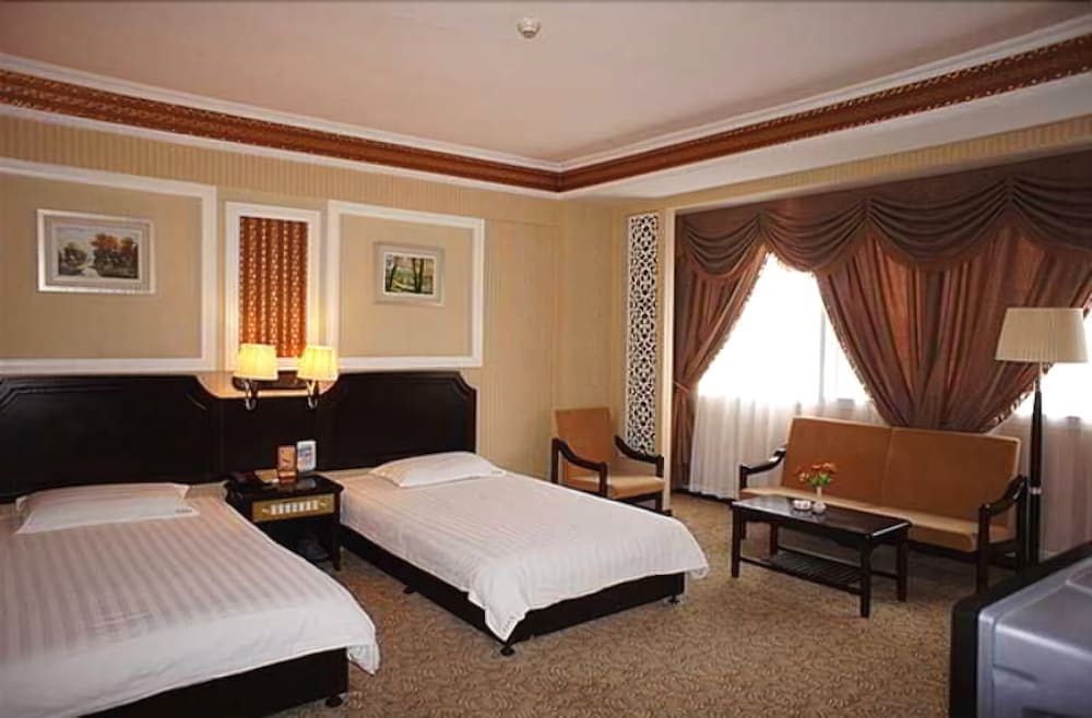 Гуйлинь: Education Hotel Guilin