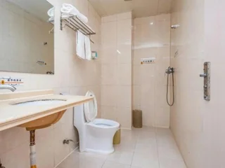 Циндао: Super 8 Hotel Qingdao Golden Beach Changjiang Road