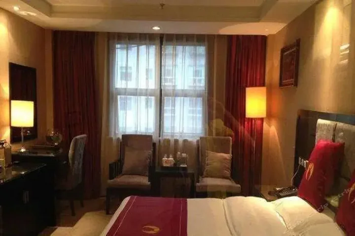 Чунцин: Xiushan Jinou Hotel