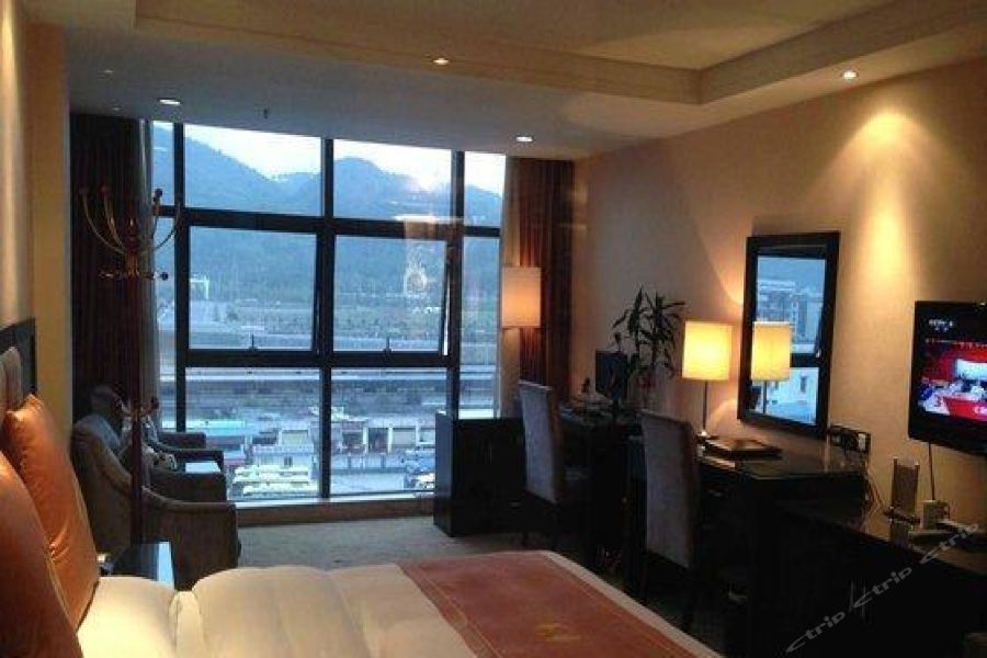 Чунцин: Xiushan Jinou Hotel