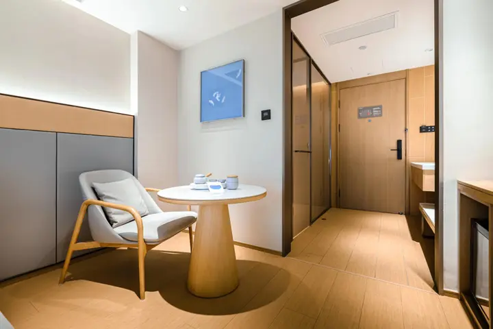 Шанхай: Ji Hotel (Shanghai Lujiabang Road Metro Station)