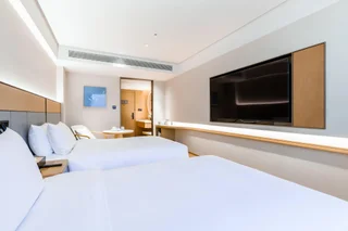 Шанхай: Ji Hotel (Shanghai Lujiabang Road Metro Station)