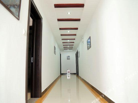 Хуаншань: Huangshan Jinxiu Inn
