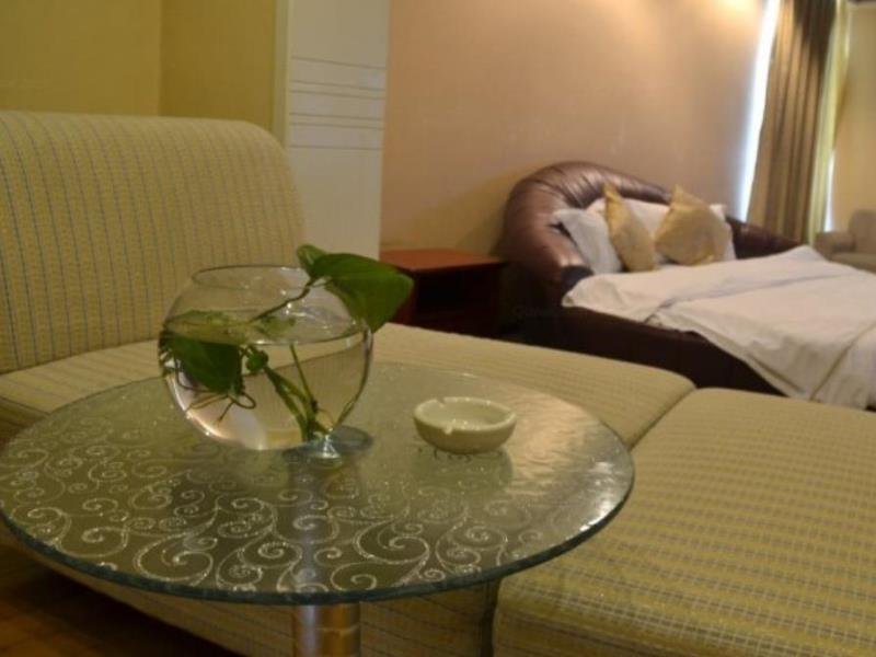 Урумчи: Super 8 Hotel Yazhong - Urumqi