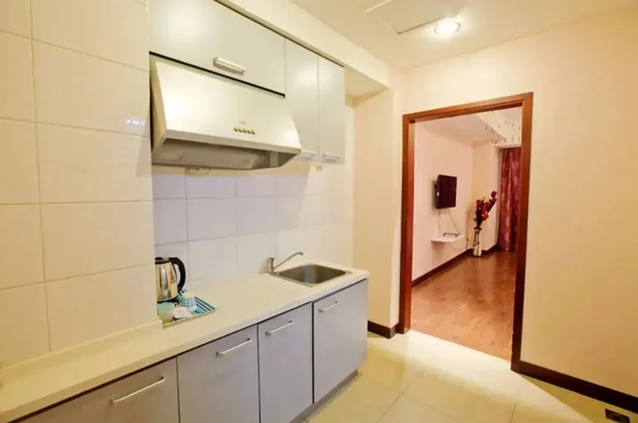 Шэньян: 72 Apartment (Shenyang Yishijie Furniture Building A)