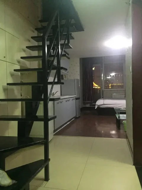 Шэньян: 72 Apartment (Shenyang Yishijie Furniture Building A)