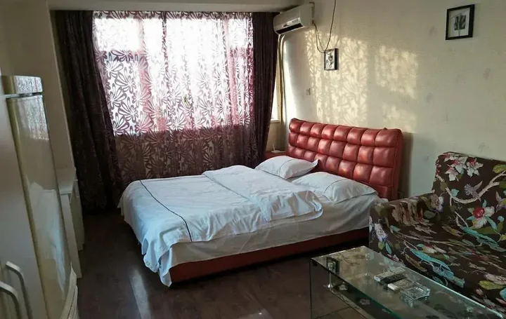 Шэньян: 72 Apartment (Shenyang Yishijie Furniture Building A)