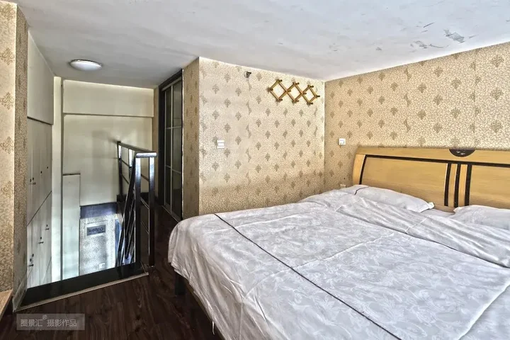 Шэньян: 72 Apartment (Shenyang Yishijie Furniture Building A)