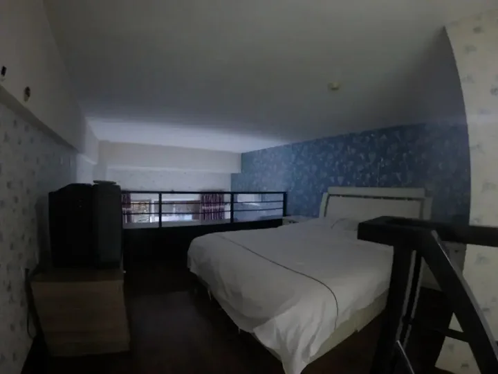 Шэньян: 72 Apartment (Shenyang Yishijie Furniture Building A)