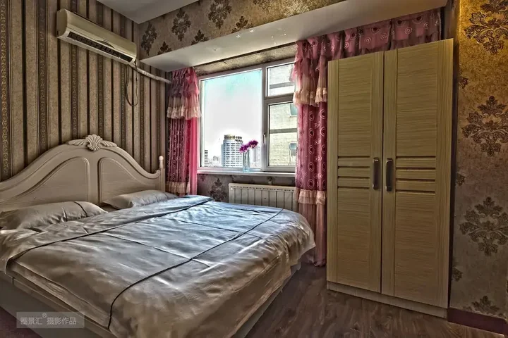 Шэньян: 72 Apartment (Shenyang Yishijie Furniture Building A)