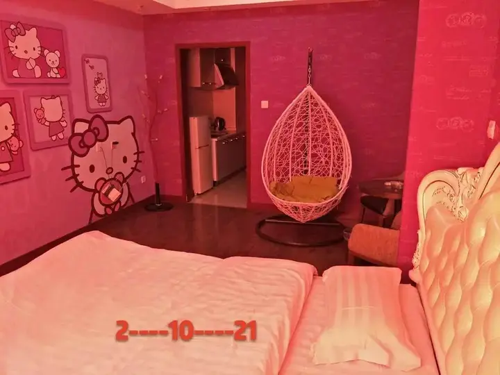 Шэньян: 72 Apartment (Shenyang Yishijie Furniture Building A)