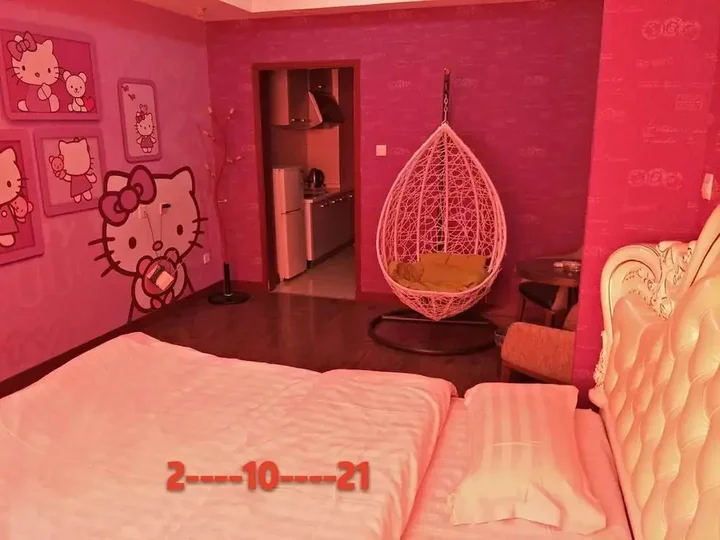 Шэньян: 72 Apartment (Shenyang Yishijie Furniture Building A)