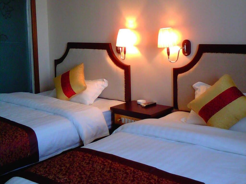 Цзинхун: Wenke Hotel
