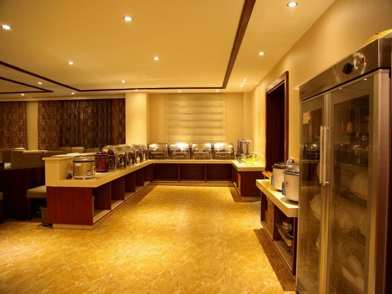 Kunming Hongxu Holiday Express Hotel — фото 2