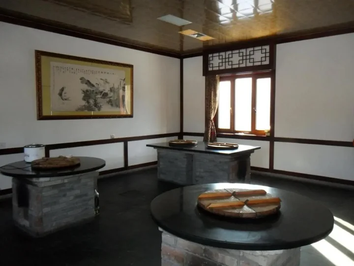 Харбин: Yabuli Guandong Film City Hotel