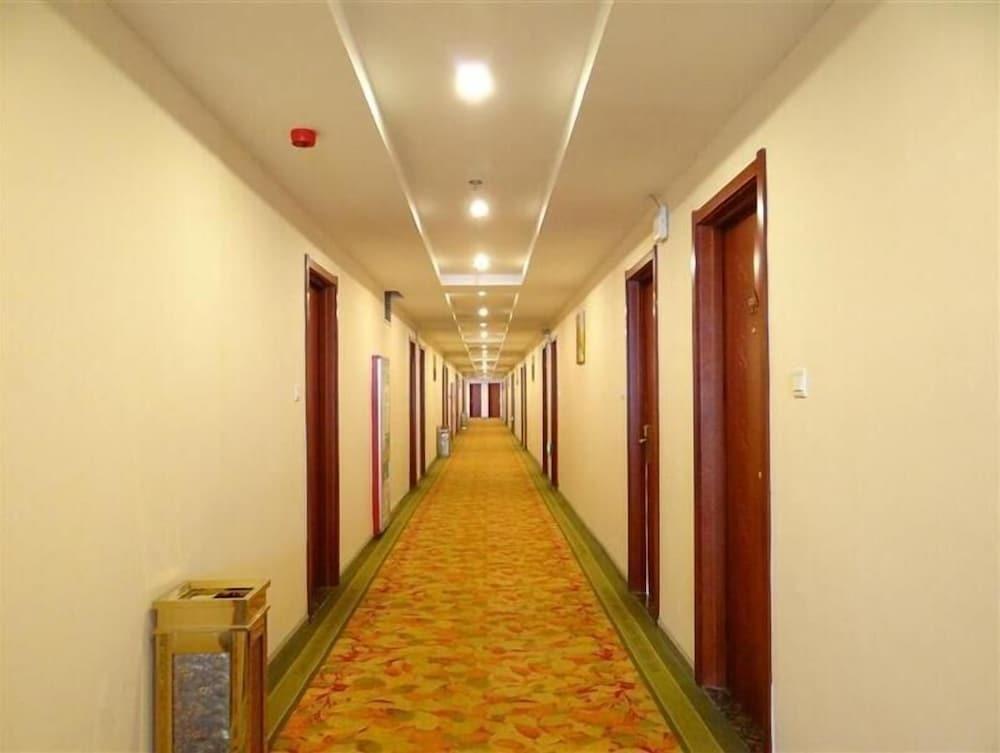Хэфэй: GreenTree Inn Hefei Yakun Plaza Branch