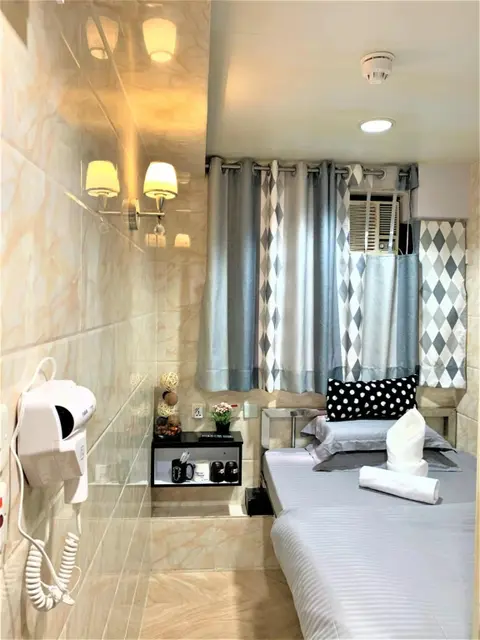 Гонконг: Super Guest House